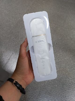 디하우트 랩 4 in 1 갈바닉 아쿠아 워터 필링기 스킨스크러버 — 1점을 준 리뷰어가 2021년 11월 올린 사용 사진