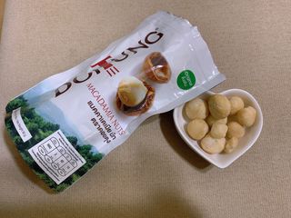 도이퉁 마카다미아 넛 90g  로얄 마카넛 오리지널 쏠트 허니 — 5점을 준 리뷰어가 2021년 3월 올린 사용 사진