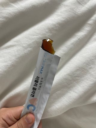 뉴트립맥스(NUTRIPMAX) 뉴트립맥스 러블리 콜라겐 — 5점을 준 리뷰어가 2021년 12월 올린 사용 사진