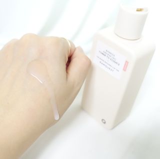 로우퀘스트 베리어 인핸싱 토너투에센스 200ml — 5점을 준 리뷰어가 2023년 10월 올린 사용 사진
