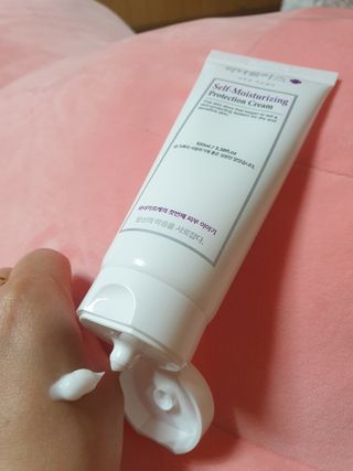 셀프 모이스처라이징 프로텍션 크림 셀프 모이스처라이징 프로텍션크림 — 5점을 준 리뷰어가 2022년 4월 올린 사용 사진