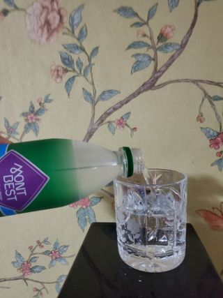 몽베스트 Montbest with Sparkling water Plain 20병 — 5점을 준 리뷰어가 2022년 8월 올린 사용 사진