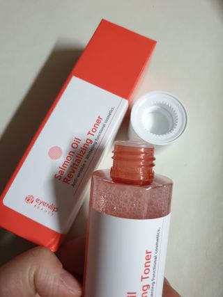 아이앤립 / EYENLIP 아이앤립 연어오일 리바이탈라이징 토너+앰플+크림 3종 세트 — 5점을 준 리뷰어가 2021년 6월 올린 사용 사진