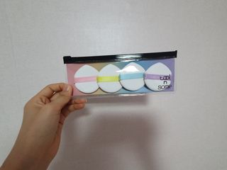 [툴앤썸] 메이크업 브러시로 바르고 호빵 스펀지로 클렌징하는 A-Z 뷰티툴 5종 — 5점을 준 리뷰어가 2021년 2월 올린 사용 사진