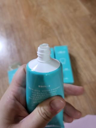 치과에서 쓰는 치약 _ 라벨제로 저불소 꼬마, 키즈, 유아, 베이비, 주니어 안전한 어린이치약 — 5점을 준 리뷰어가 2022년 10월 올린 사용 사진
