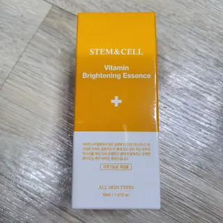 체르엠 스템앤셀 비타민 브라이트닝 에센스 30ml 1개 — 5점을 준 리뷰어가 2021년 10월 올린 사용 사진