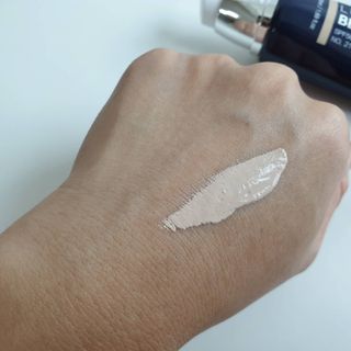 아이앤립 / EYENLIP 아이앤립 루센트 비비크림 2 Color — 5점을 준 리뷰어가 2021년 7월 올린 사용 사진