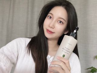 심플리오 비오틴 탈모케어 샴푸 — 5점을 준 리뷰어가 2021년 5월 올린 사용 사진