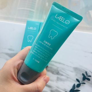 치과에서 쓰는 치약 _ 라벨제로 저불소 꼬마, 키즈, 유아, 베이비, 주니어 안전한 어린이치약 — 5점을 준 리뷰어가 2022년 11월 올린 사용 사진