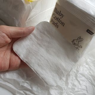 디어엘로디 프리미엄 유기농 베이비 솜티슈 40매 3 + 1 PACK — 4점을 준 리뷰어가 2021년 2월 올린 사용 사진