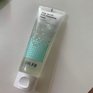 닥터에프파이브 젤리스크럽 소프트 클렌징폼 120ml — 4점을 준 리뷰어가 2022년 6월 올린 사용 사진