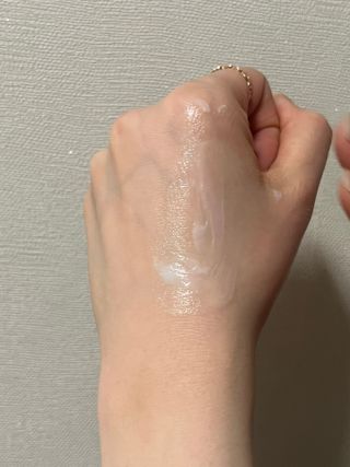 더사가오브수 [사가수] 사계절 원료를 담아내어 진한 보습을 선사하는, 효혜윤 보태니컬 에너지 핸드크림 세트 — 5점을 준 리뷰어가 2023년 3월 올린 사용 사진
