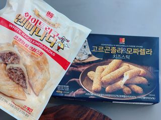 디케이식품(주) 고르곤졸라&모짜렐라 치즈스틱 400g — 5점을 준 리뷰어가 2023년 3월 올린 사용 사진