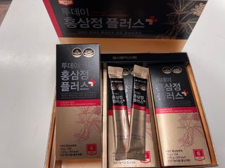 서울약사신협_투데이홍삼정플러스스틱_10g x 30포 — 5점을 준 리뷰어가 2021년 6월 올린 사용 사진