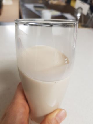 이롬 erom 황성주박사의 국산콩 두유 검은콩 고칼슘 — 5점을 준 리뷰어가 2020년 12월 올린 사용 사진