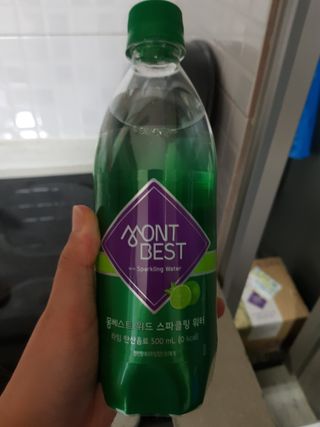몽베스트 Montbest with Sparkling water Lime20병 — 3점을 준 리뷰어가 2022년 8월 올린 사용 사진