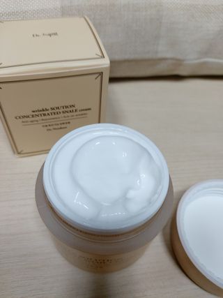 Dr.느루벗 느루벗 링클 솔루션 콘센트레이트 스네일 탄력 달팽이 크림 80g — 4점을 준 리뷰어가 2021년 4월 올린 사용 사진