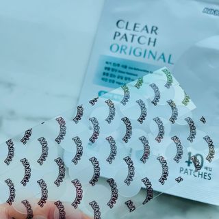 에버렐 아크네 클리어 패치 오리지널(40매) + XL(8매) 1세트, 각 1개씩 — 5점을 준 리뷰어가 2022년 5월 올린 사용 사진