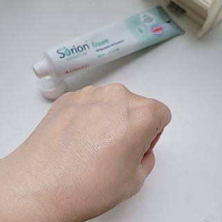 건선/아토/습진/민감성 피부 천연보습진정크림 소리온 크림 & 센시티브 크림 50g — 5점을 준 리뷰어가 2022년 4월 올린 사용 사진