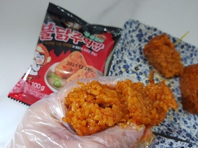 [삼양] 불닭참치마요구운주먹밥+불닭볶음김치구운주먹밥 2세트구성 리뷰 사진