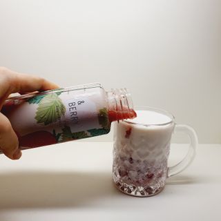 KOHL 앤베리 홈카페 500g 딸기콩포트 — 5점을 준 리뷰어가 2021년 7월 올린 사용 사진