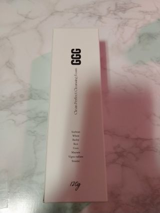 지지지 클린 퍼펙트 클렌징폼 120g — 5점을 준 리뷰어가 2022년 3월 올린 사용 사진