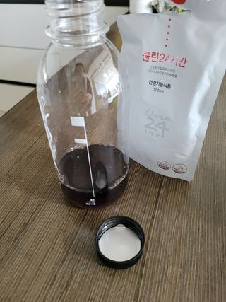 클린24시간 1BOX(5포) + 전용보틀(500ml) — 3.5점을 준 리뷰어가 2022년 10월 올린 사용 사진