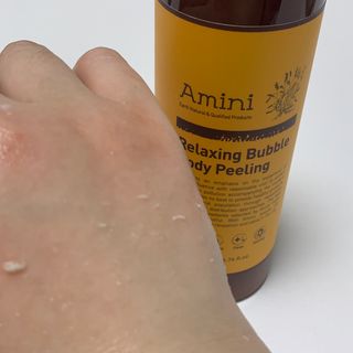 아미니 릴렉싱 버블 바디 필링 — 5점을 준 리뷰어가 2021년 3월 올린 사용 사진