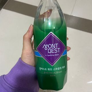 몽베스트 Montbest with Sparkling water Plain 20병 — 4점을 준 리뷰어가 2021년 11월 올린 사용 사진