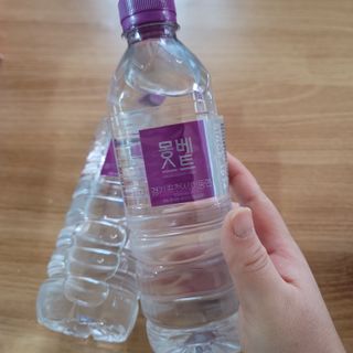 몽베스트 [MONTBEST]위드어스 500mL 20병 — 5점을 준 리뷰어가 2024년 3월 올린 사용 사진