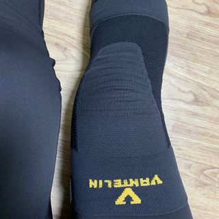 반테린서포터 무릎보호대 — 5점을 준 리뷰어가 2021년 6월 올린 사용 사진