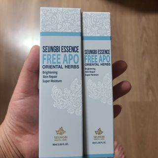 조아산코스메틱 승비 에센스 프리아포 오리엔탈 허브 크림 + 승비 에센스 프리아포 오리엔탈 허브 스킨 SET — 5점을 준 리뷰어가 2021년 11월 올린 사용 사진
