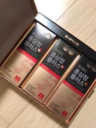서울약사신협_투데이홍삼정플러스스틱_10g x 30포 — 5점을 준 리뷰어가 2021년 2월 올린 사용 사진