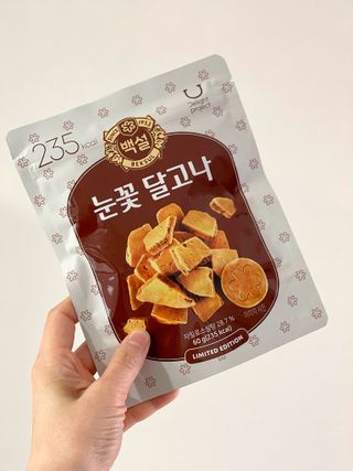 딜라이트 프로젝트  달콤한 눈꽃 간식세트( 눈꽃 솜사탕 / 레몬라임 솜사탕 / 달고나 총 7EA+스마트톡 증정) — 5점을 준 리뷰어가 2022년 4월 올린 사용 사진