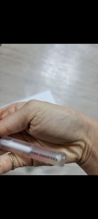 위시스 콜라겐 아이러쉬 볼륨 앰플 — 5점을 준 리뷰어가 2023년 3월 올린 사용 사진