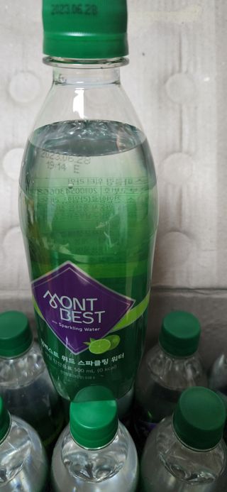 몽베스트 Montbest with Sparkling water Lime20병 — 5점을 준 리뷰어가 2022년 8월 올린 사용 사진