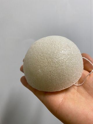 [툴앤썸] 메이크업 브러시로 바르고 호빵 스펀지로 클렌징하는 A-Z 뷰티툴 5종 — 4.5점을 준 리뷰어가 2021년 1월 올린 사용 사진