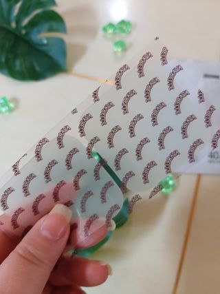 에버렐 아크네 클리어 패치 오리지널(40매) + XL(8매) 1세트, 각 1개씩 — 5점을 준 리뷰어가 2022년 5월 올린 사용 사진