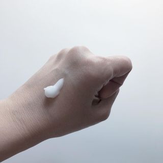 주닥 미백+모공+보습+탄력을 한번에 해결. 올인원 앰플+크림 세트 — 5점을 준 리뷰어가 2022년 2월 올린 사용 사진