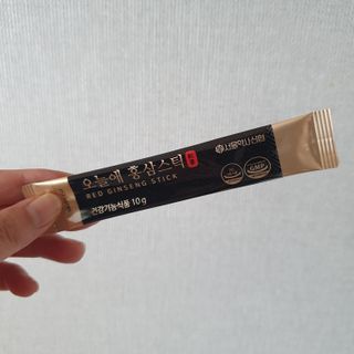 서울약사신협_투데이홍삼정플러스스틱_10g x 30포 — 4.5점을 준 리뷰어가 2021년 7월 올린 사용 사진