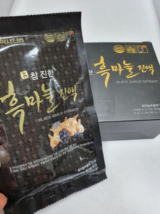 서울약사신협 약사신협_흑마늘진액_70mlx30포 — 5점을 준 리뷰어가 2021년 4월 올린 사용 사진