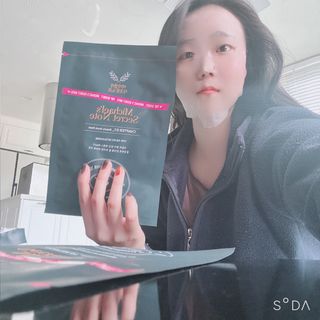 미카엘의 시크릿 노트 Chapter 1. 뷰티 밤 마스크 2box(1box,5매) — 4점을 준 리뷰어가 2022년 10월 올린 사용 사진