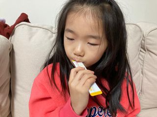 [이뮤니티플러스]우리아이 면역오키, 건강오키 _ 키즈오키 어린이홍삼 10포 1box — 4점을 준 리뷰어가 2022년 1월 올린 사용 사진