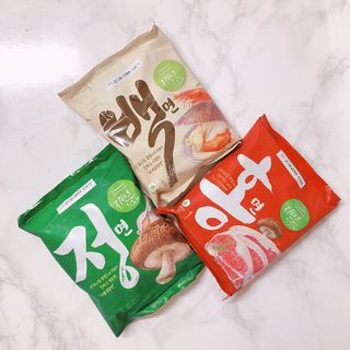 [풀무원] 자연은맛있다 정면, 백면, 홍면  세트 — 5점을 준 리뷰어가 2021년 4월 올린 사용 사진