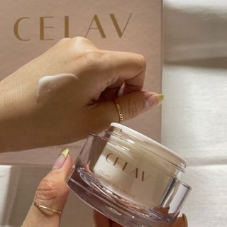프리마인 바르기만 하면 철벽 스킨케어+24시간 마스크팩 효과. 셀라브 리제너레이팅 시스템 부스터+크림 세트 — 4.5점을 준 리뷰어가 2023년 5월 올린 사용 사진
