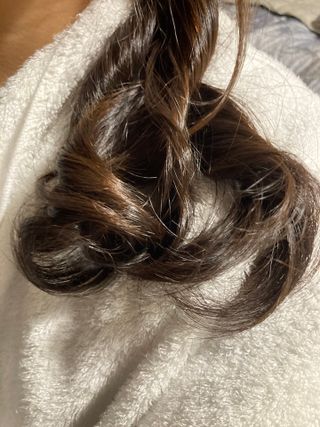 썸헤어 / SUMHAIR 썸헤어 실키 테라피 헤어 에센스 — 3.5점을 준 리뷰어가 2021년 4월 올린 사용 사진