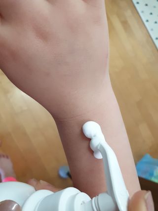 [닥터문] 프리미엄 알로에베라 선크림 500ml — 5점을 준 리뷰어가 2022년 6월 올린 사용 사진