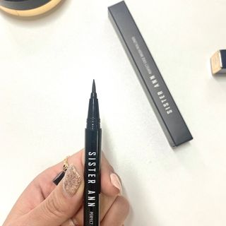 씨스터앤 퍼펙트 엣지 브러쉬 펜 라이너 2종 택 1 — 5점을 준 리뷰어가 2022년 1월 올린 사용 사진