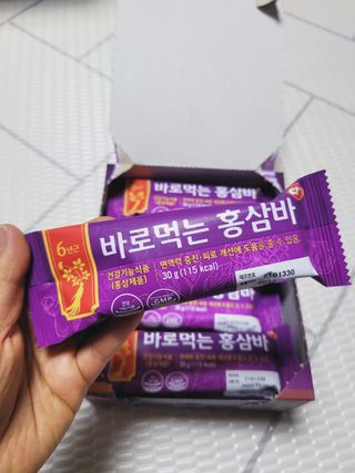 씨알푸드 건강기능식품 6년근 홍삼 함유, 바로먹는 홍삼바 30g 12개입 — 3점을 준 리뷰어가 2022년 3월 올린 사용 사진