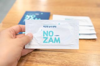 [풀리다 노잠패치] / 잠깨는 패치(졸음방지+눈가케어) 1팩(5회분) /공부할때, 운전할때, 골프, 눈 피로할때 — 5점을 준 리뷰어가 2022년 12월 올린 사용 사진
